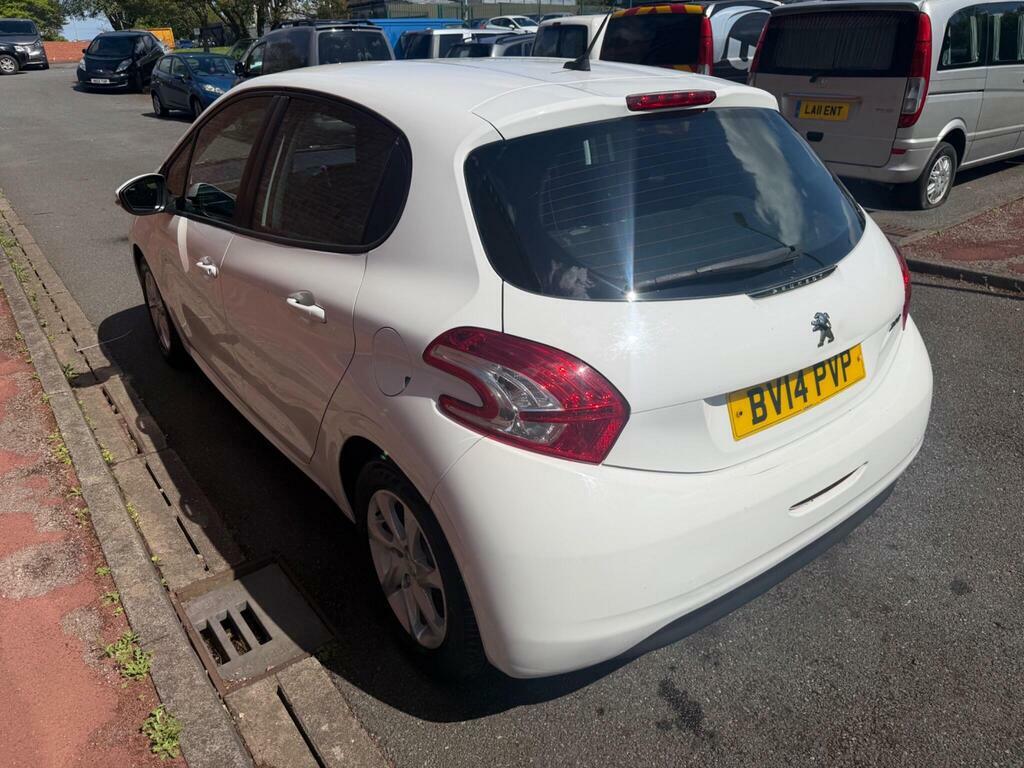 Peugeot 208 1.2 Vti Active Euro 5 BV14PVP White #4