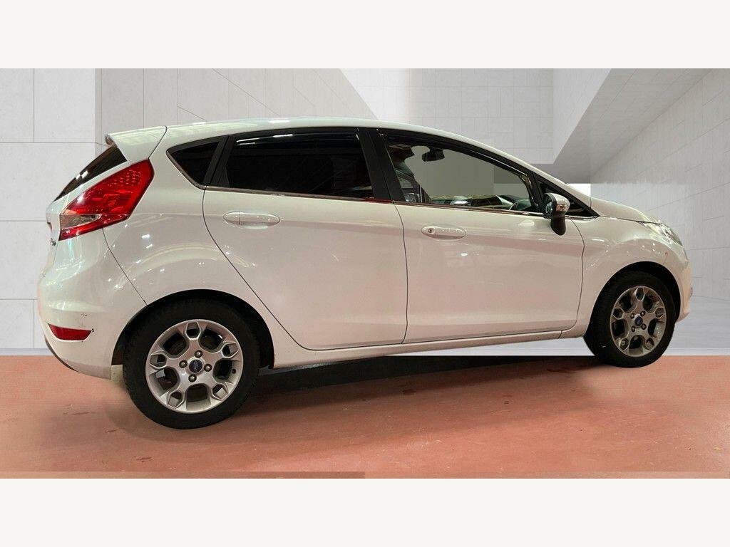 Ford Fiesta 1.25 Zetec SV62YSN White #5