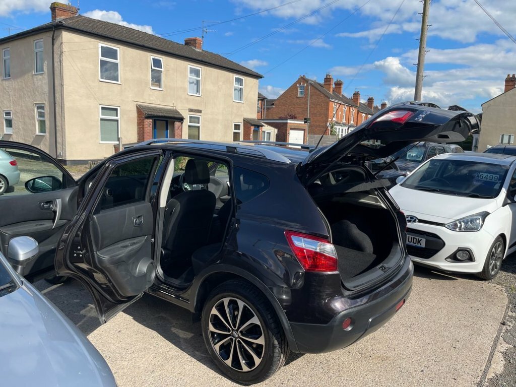 Nissan Qashqai 1.6L N-tec Black #2