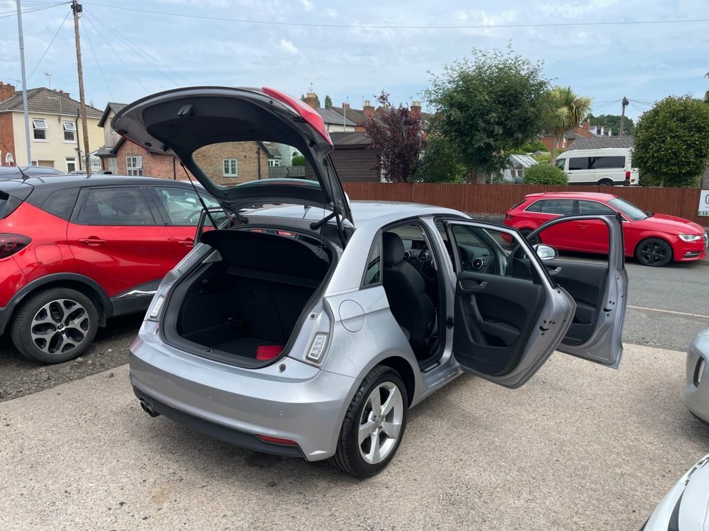 Audi A1 1L Sport AO15UOB Silver #4