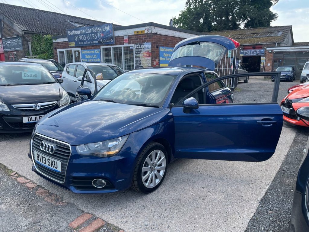 Audi A1 1L Sport Blue