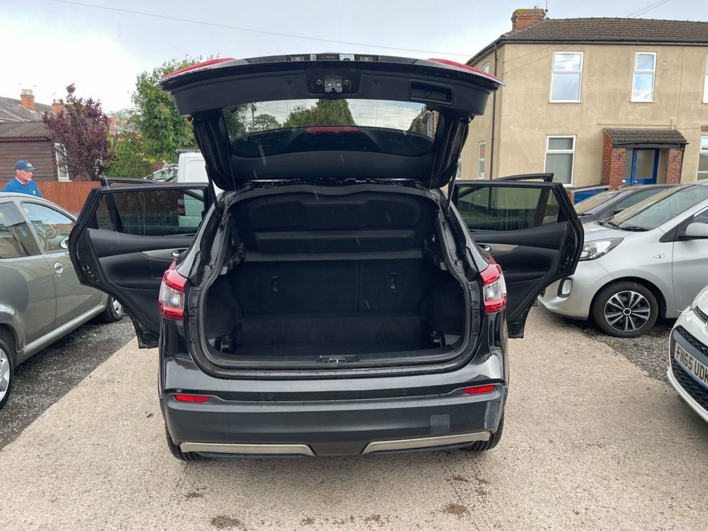 Nissan Qashqai 1.5L N-connecta DV67YOF Black #3