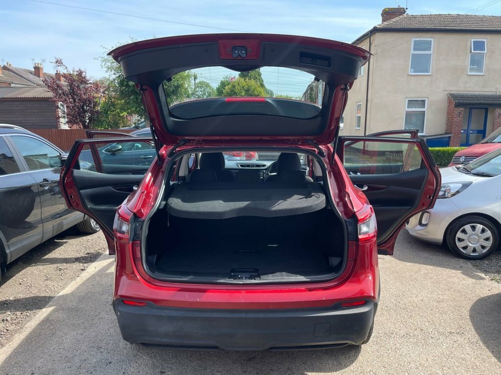 Nissan Qashqai 1.5L Acenta Premium PJ68YTD Red #3