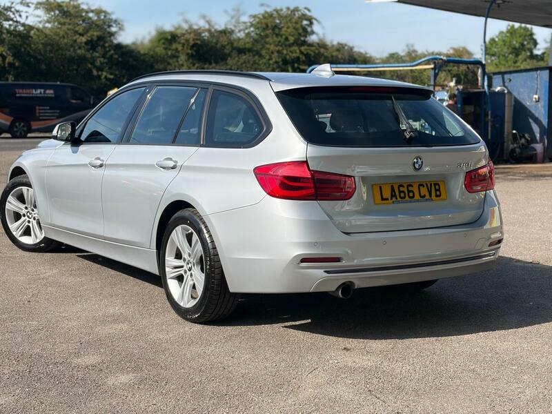 BMW 3 Series 1.5-318I-sport-touring-euro-6-ss-5dr Silver #4