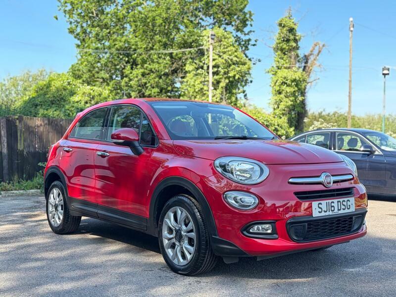 Fiat 500X 1.6-E-torq-pop-star-euro-6-5dr Red