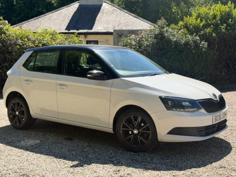 Skoda Fabia 2018 18 1.0 White