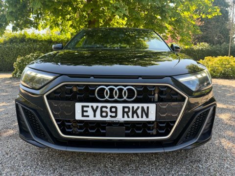 Audi A1 2019 69 1.0 EY69RKN Black #2