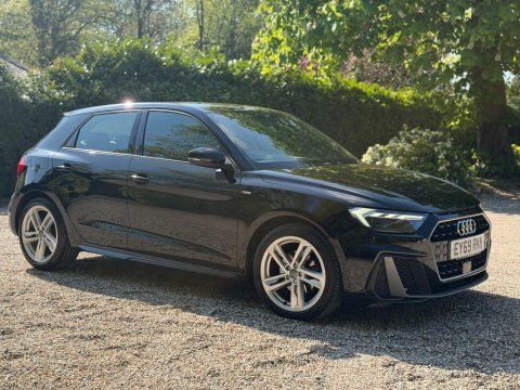 Audi A1 2019 69 1.0 Black