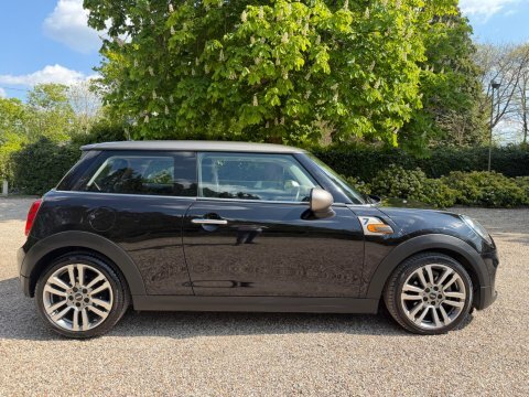 Mini Hatch 2017 67 1.5 EA67HTX Black #6