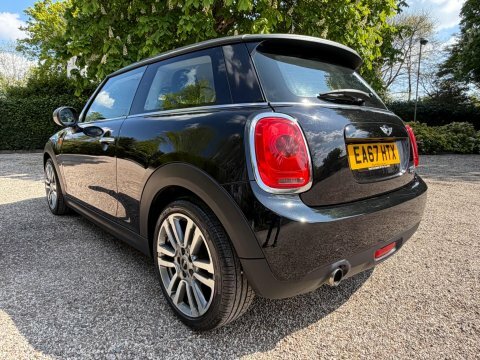 Mini Hatch 2017 67 1.5 EA67HTX Black #3