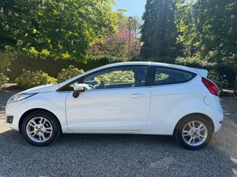 Ford Fiesta 2016 66 1.25 White #5