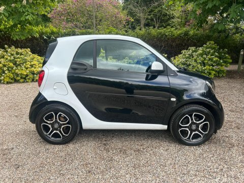 Smart Fortwo Coupe 2017 67 1.0 BJ67CFL White #4