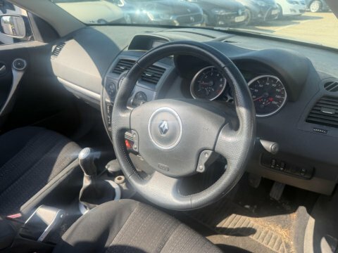 Renault Megane Team Silver #9