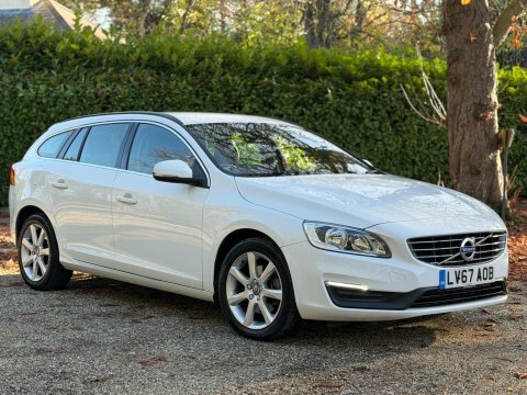 Volvo V60 2017 67 2.0 White #4