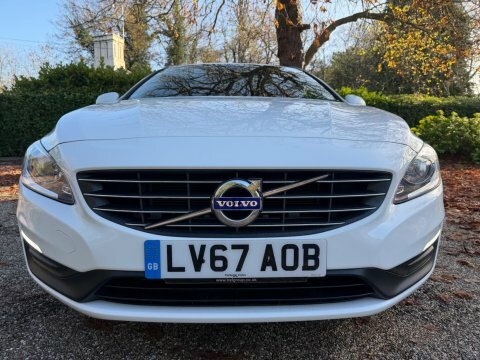 Volvo V60 2017 67 2.0 White #6