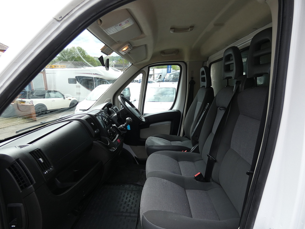 Peugeot Boxer 2.2Hdi 335 Luton With Tail Lift 3.9M Body Only 97K White #3