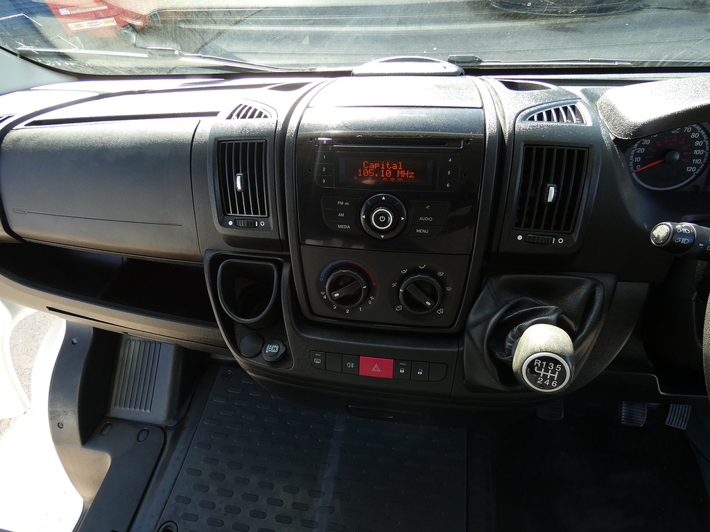 Peugeot Boxer 2.2L Null White #4