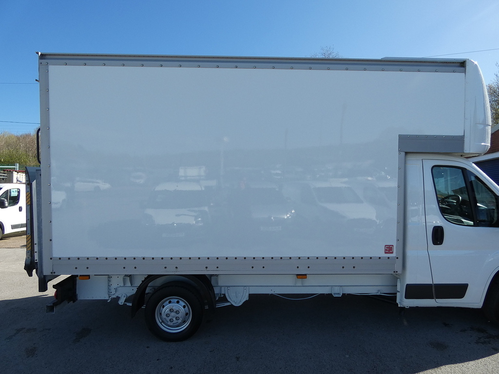 Peugeot Boxer 2.2L Null White #11