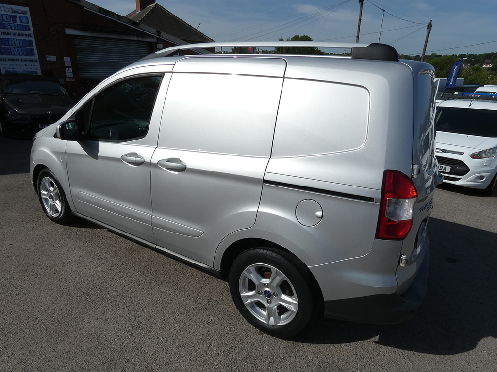 Ford Transit Courier 1.0 Ecoboost Limited U5202 Ulez LV20KVU Silver #3