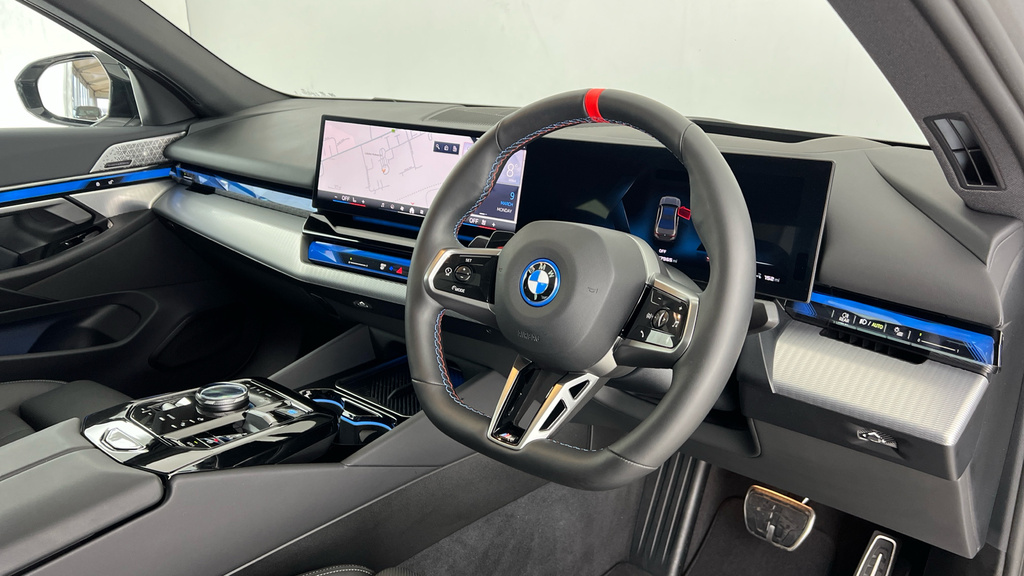 BMW i5 M60 83.9Kwh Saloon Xdrive 601 P GJ75EXT Grey #6