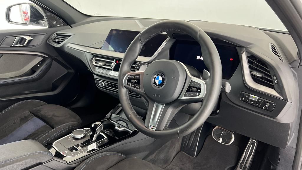 BMW 1 Series 2.0 M135i Hatchback Xdrive Euro 6 GD73UAP White #6