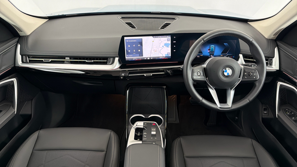 BMW X1 1.5 20I Mht Xline Suv Hybrid Dct Sdrive Blue #4