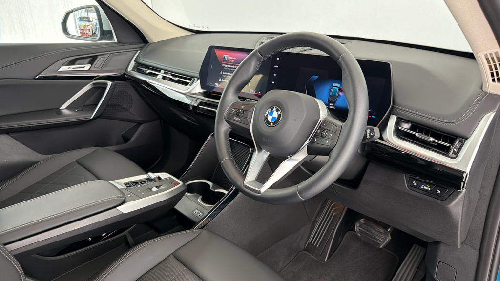 BMW X1 1.5 20I Mht Xline Suv Hybrid Dct Sdrive Blue #6