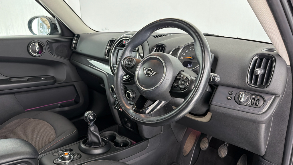 Mini Countryman 1.5 Cooper Classic Suv Euro 6 S GD69PGV Black #6