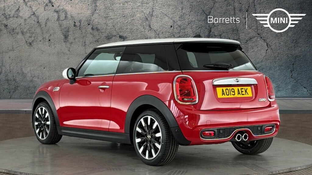Mini Hatch 2.0 Cooper S Exclusive Hatchback Steptr AO19AEK Red #2