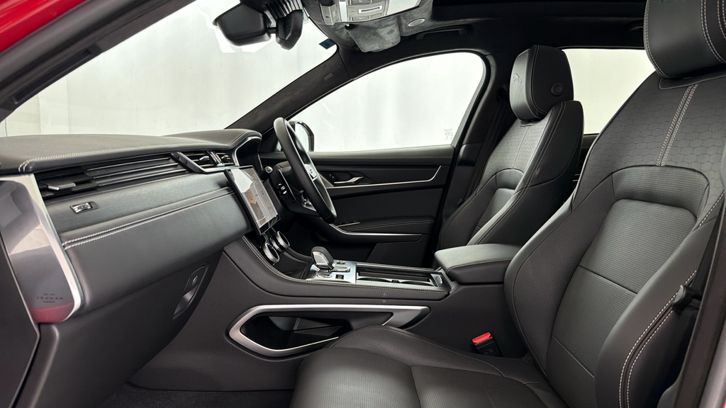 Jaguar F-Pace 3.0 D300 Mhev R-dynamic Hse Black 90Th Anniversary KS74ZDK Red #3