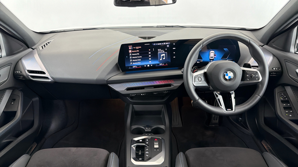 BMW 1 Series 1.5 120I Mht M Sport Hatchback Hybrid D OE74ACZ White #4