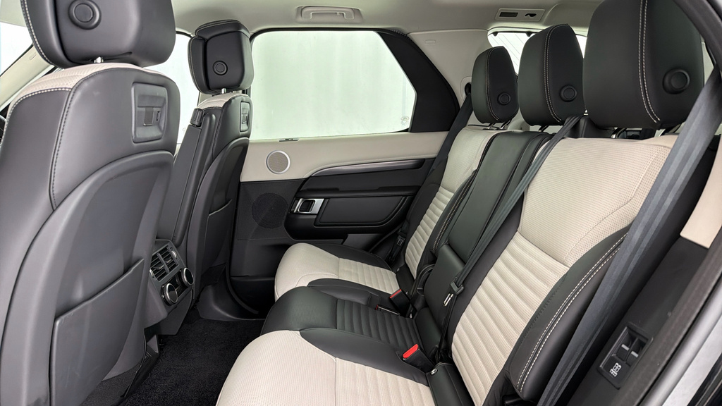 Land Rover Discovery 3.0 D350 Mhev Metropolitan Edition Suv KN75LZM Black #4