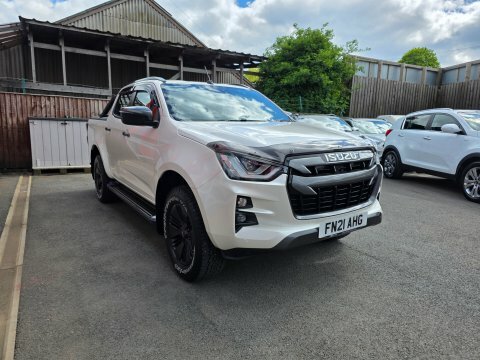 Isuzu D-Max V-cross Dcb FN21AHG White #2
