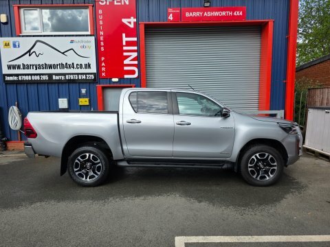 Toyota HILUX Invincible 4Wd D-4d YH71UGW Silver #4