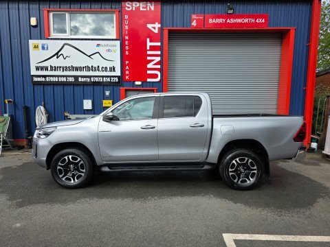 Toyota HILUX Invincible 4Wd D-4d YH71UGW Silver #5