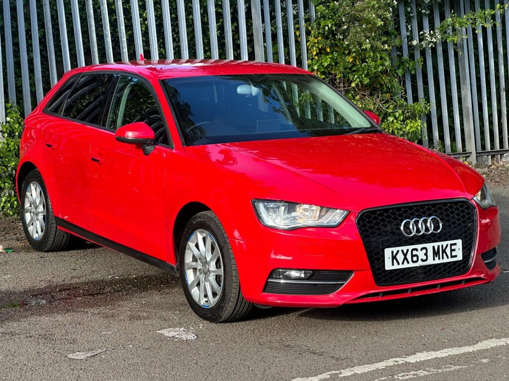 Audi A3 2.0 Tdi Se Sportback S Tronic Euro 5 Ss Red