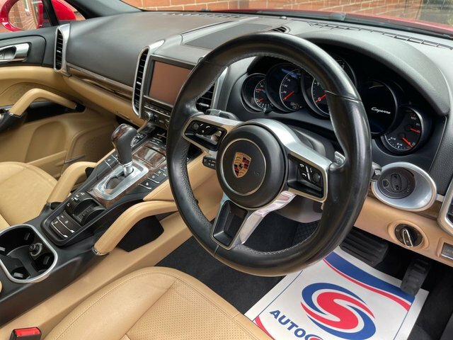 Porsche Cayenne Td V6 Suv NJ65UYY Red #3