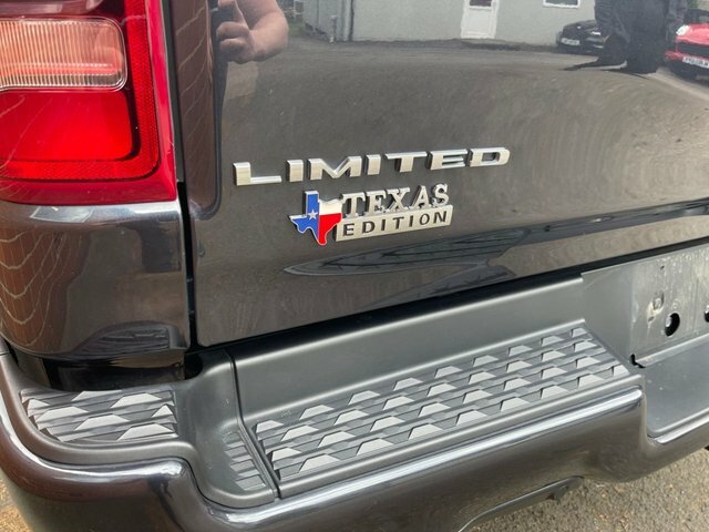 Dodge RAM Limited 5.7 V8 Hemi Black #27