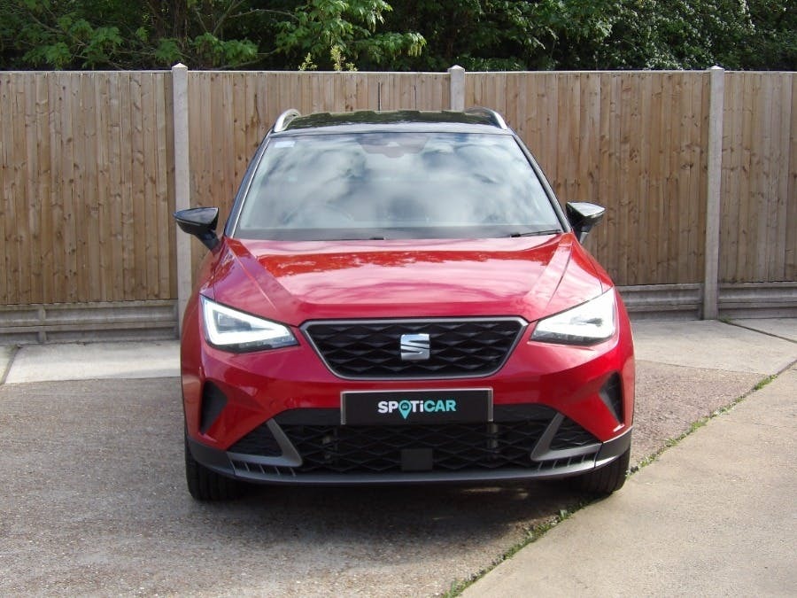 Seat Arona 1.0 Tsi Fr GX22XLP Red #3