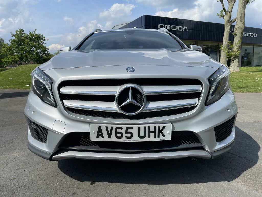 Mercedes-Benz GLA Class Gla 200 D 4Matic Amg Line Premium Silver #2