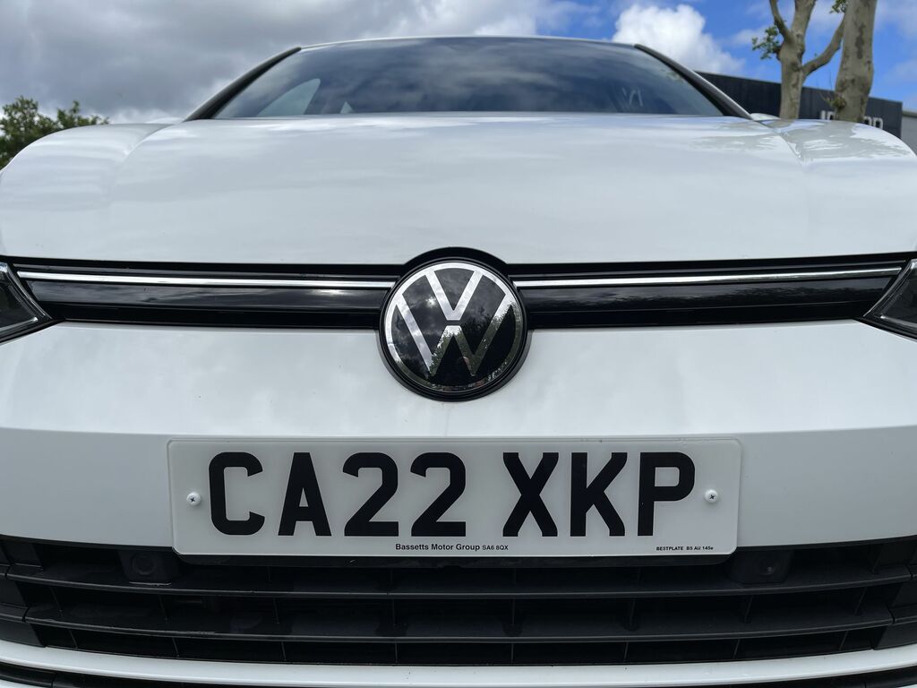 Volkswagen Golf Life Tsi CA22XKP White #4