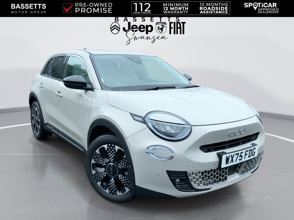 Fiat 600e La Prima Beige