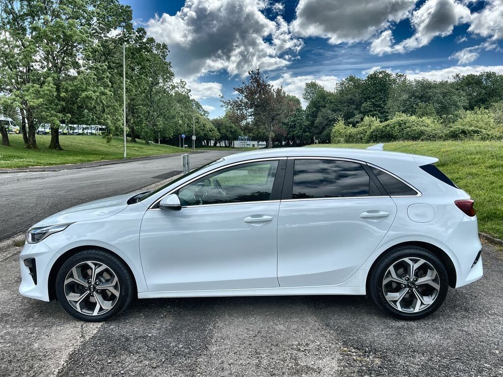 Kia Ceed Crdi 3 Isg White #4