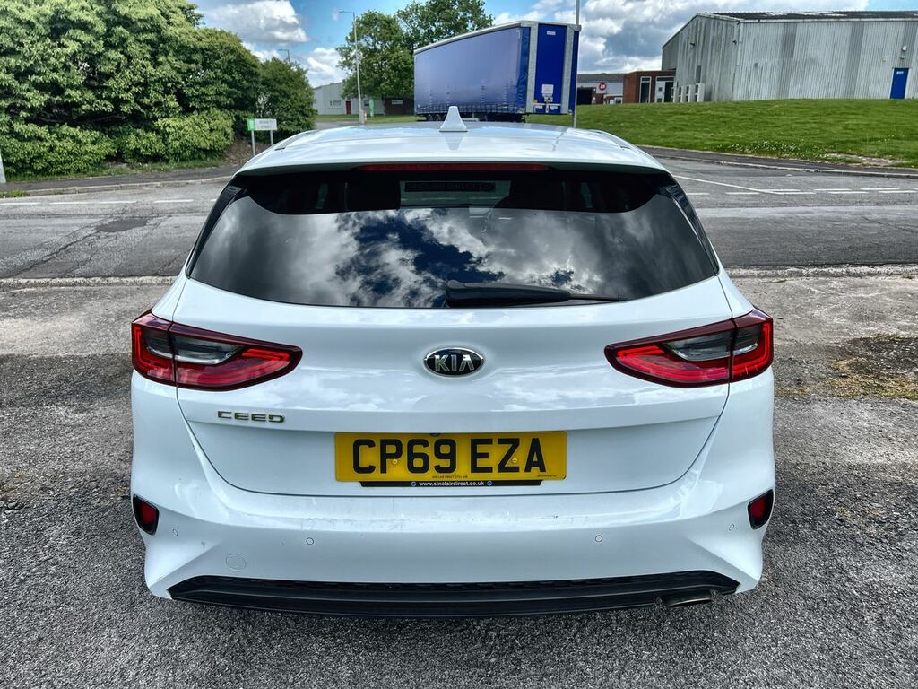Kia Ceed Crdi 3 Isg White #6