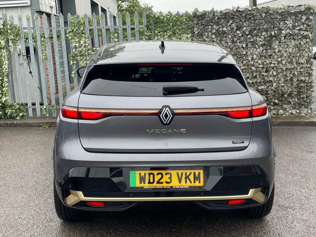 Renault Megane E-Tech 60Kwh Iconic Optimum Charge WD23VKM Grey #4