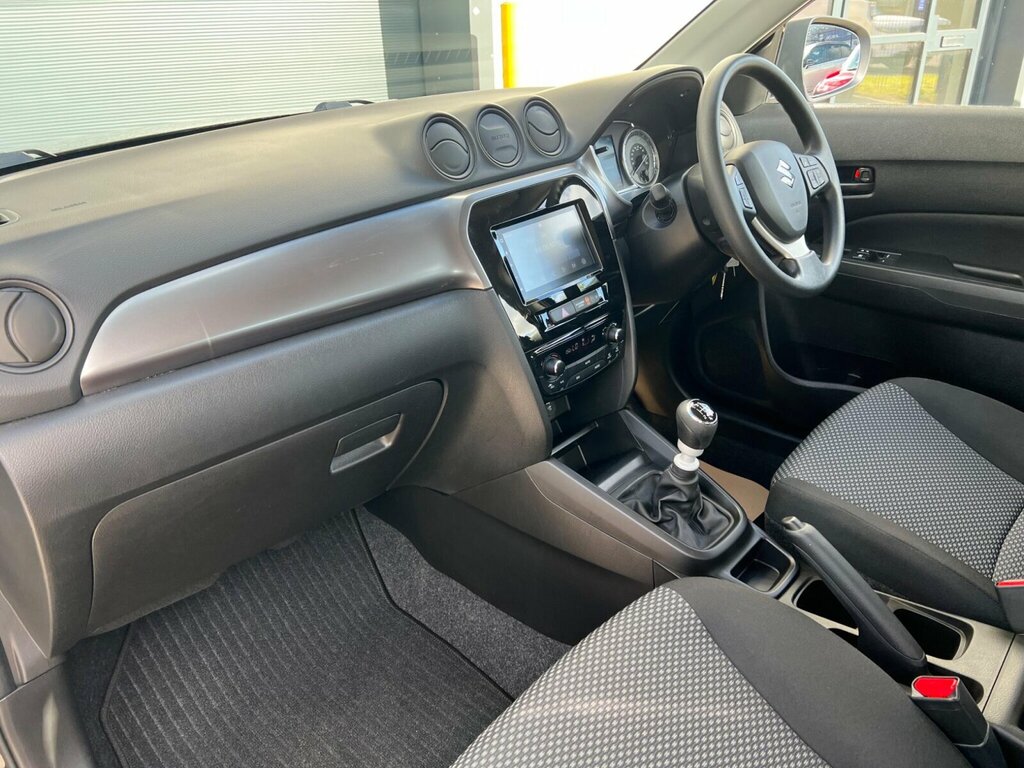 Suzuki Vitara 1.4 Boosterjet Mhev Go Euro 6 Ss Black #4