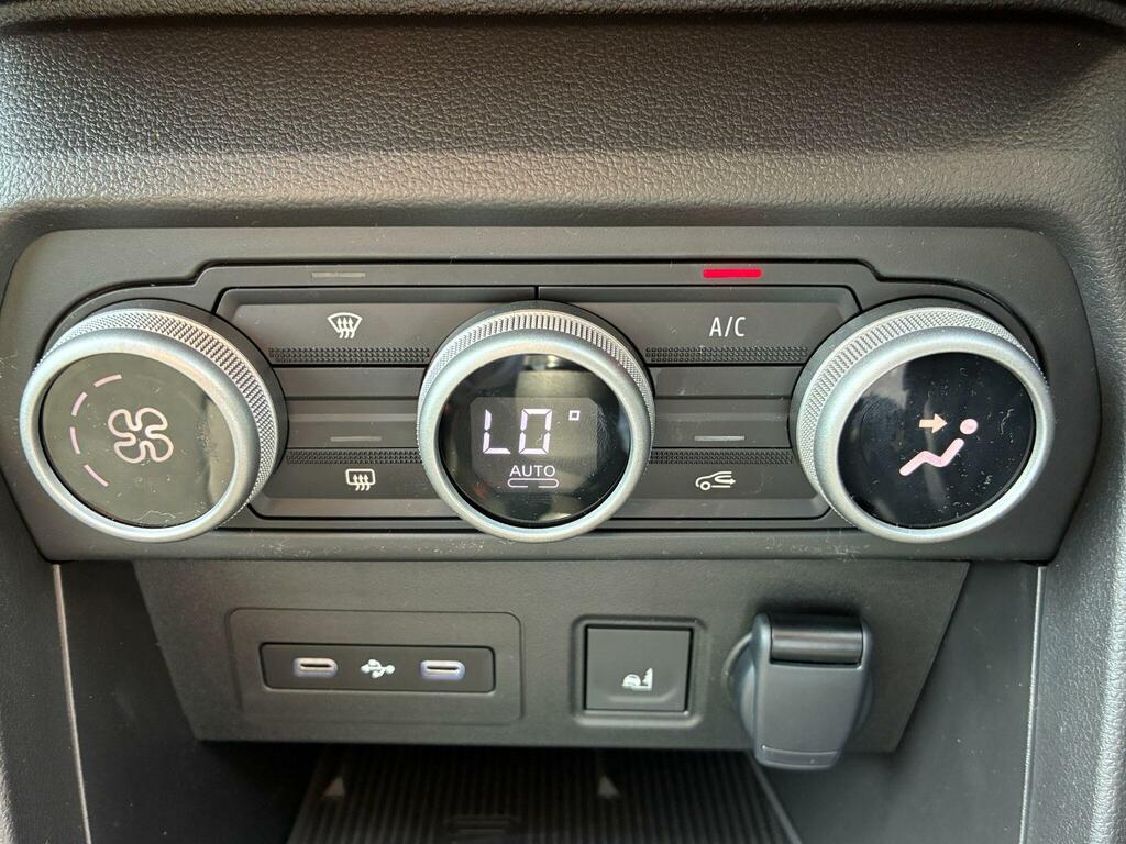 Dacia Sandero Stepway Dacia Sandero Stepway 1.0 Tce Expression Orange #26