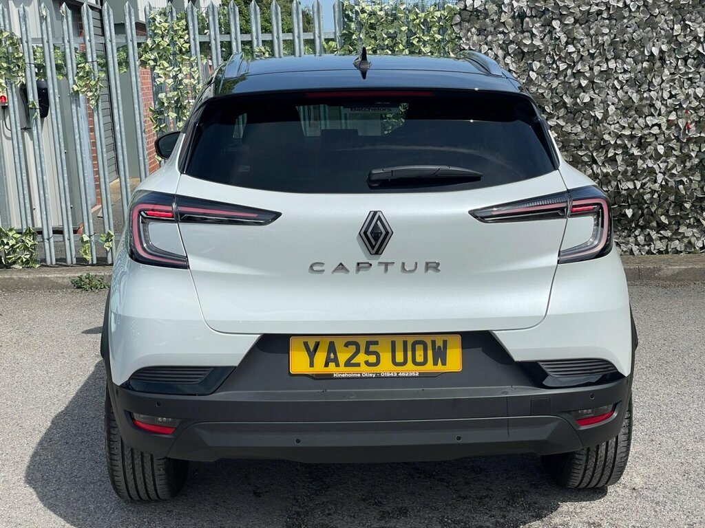Renault Captur 1.0 Tce Techno Euro 6 Ss YA25UOW White #5