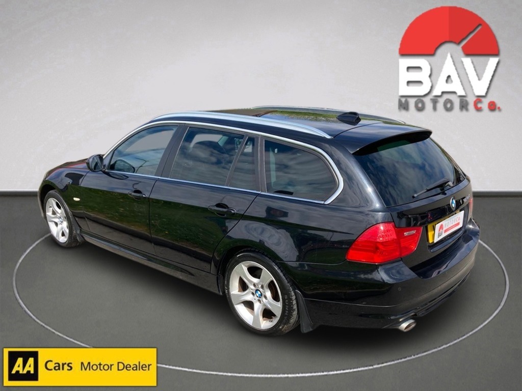 BMW 3 Series 320D Exclusive Edition VE12ZZO Blue #5