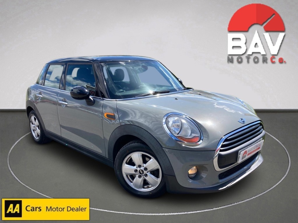 Mini Hatch Cooper Grey